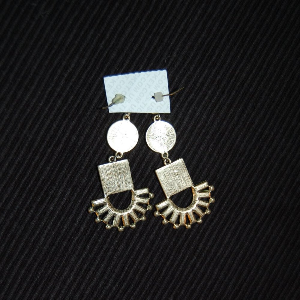 STATEMENT EARRINGS-Blue/Black/Yellow & Red Wire Earrings - Picture 11 of 12
